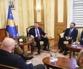 Kryeparlamentari Veseli pret në takim komandantin e ri të KFOR-it, e njofton për formimin e Forcave të Armatosura të Kosovës